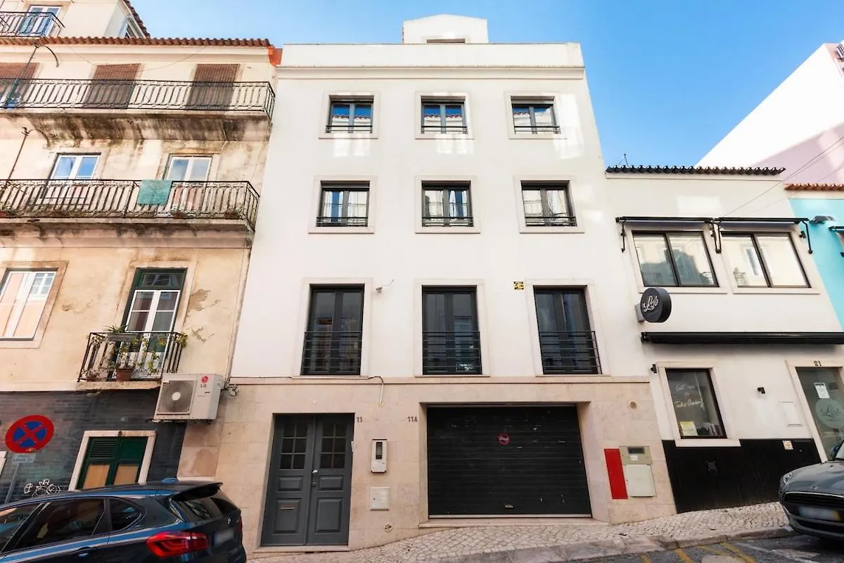 Exquisite Townhouse For 8 In Lisbon City Center