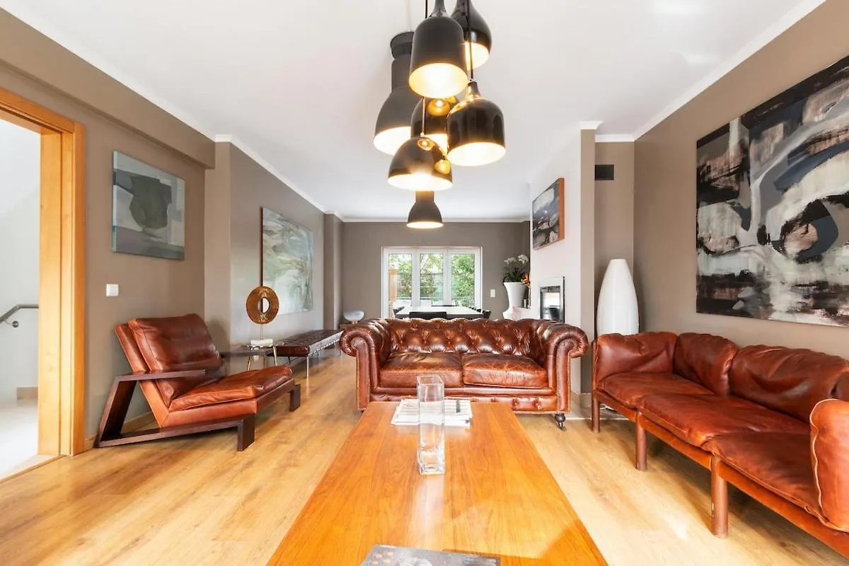 Exquisite Townhouse For 8 In Lisbon City Center 0*,